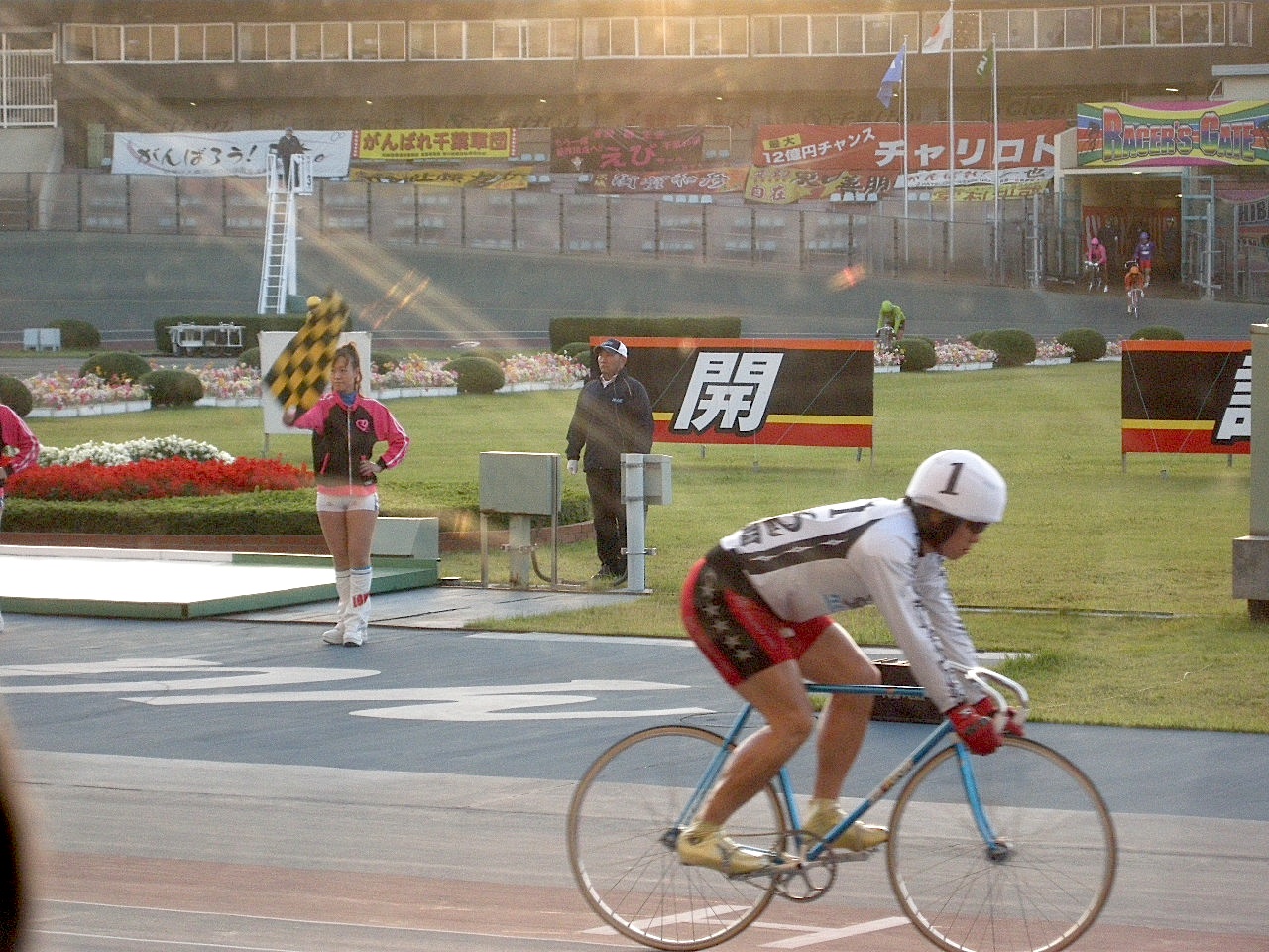 千葉競輪 滝澤正光杯 決勝レース 波瀾万丈！: radist. blog.